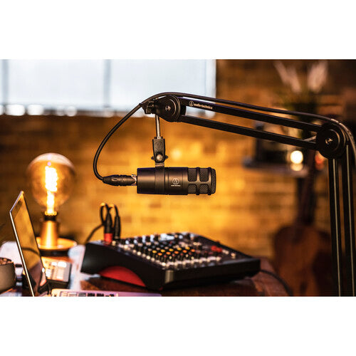 Elgato Wave XLR Preamp Streaming and Podcasting Kit